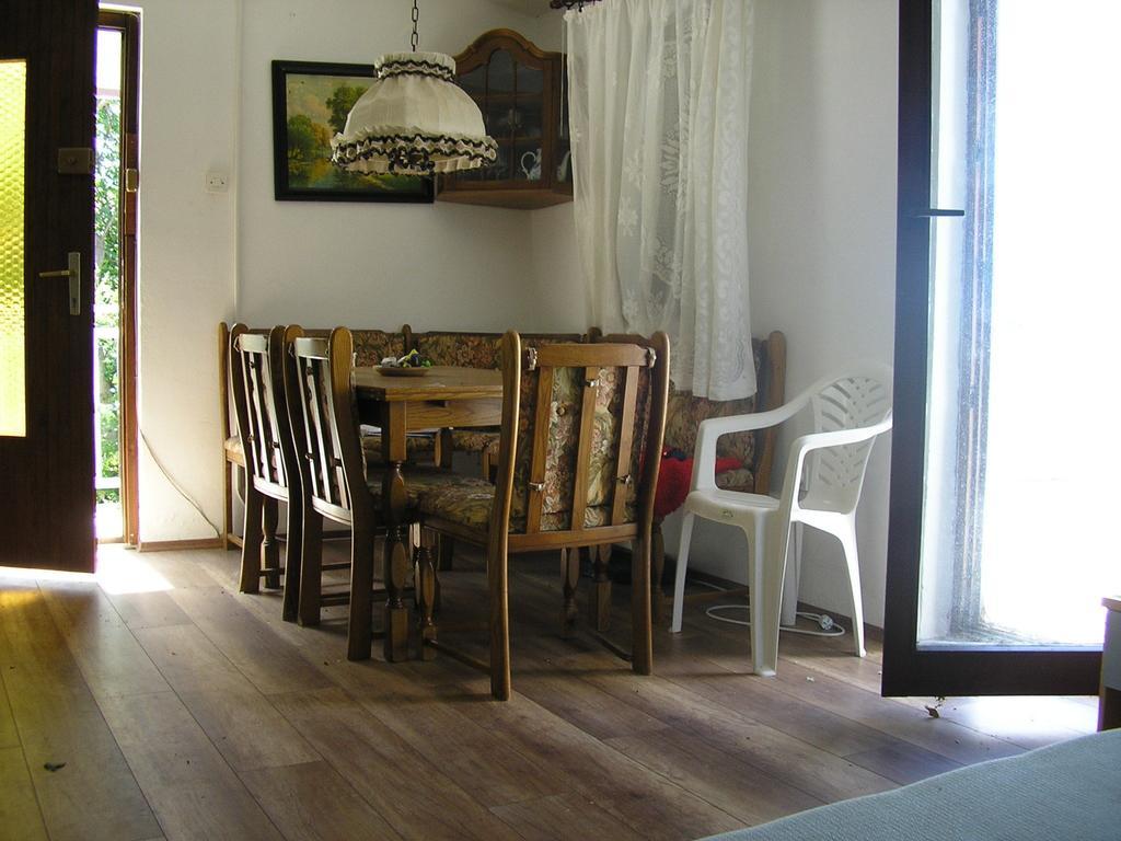 Apartment Bilic Кленовица Стая снимка