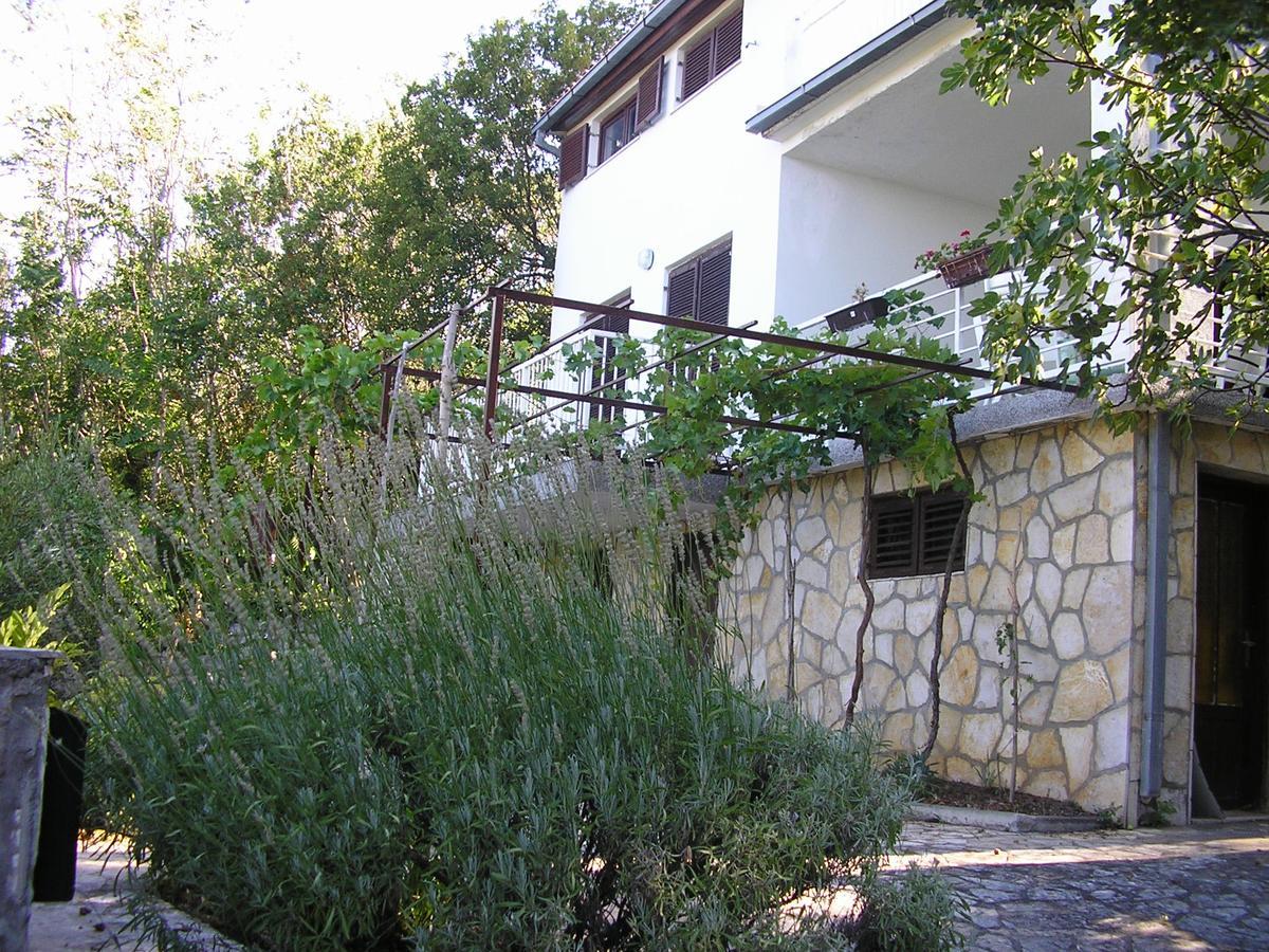 Apartment Bilic Кленовица Екстериор снимка